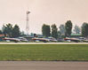 Le "Frecce Tricolori" rullano in fila indiana alla fine dell'esibizione. Questa immagine s'ingrandisce in una nuova finestra